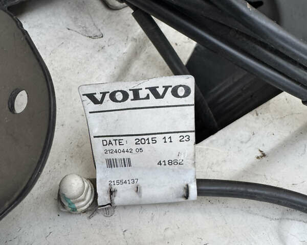 Белый Вольво FH 13, объемом двигателя 12.7 л и пробегом 830 тыс. км за 35999 $, фото 20 на Automoto.ua