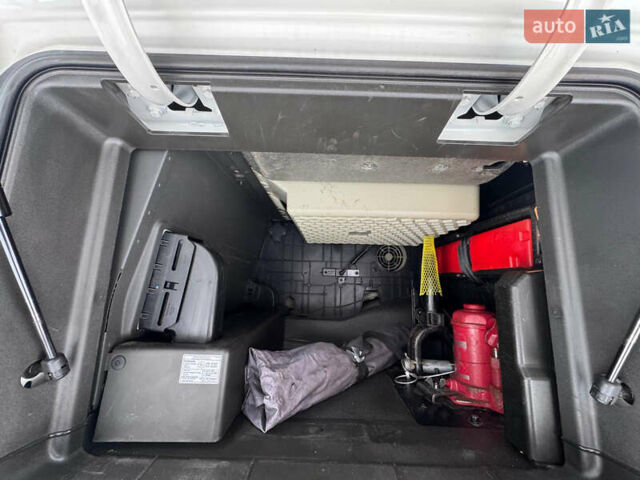 Білий Вольво FH 13, об'ємом двигуна 0 л та пробігом 820 тис. км за 37807 $, фото 19 на Automoto.ua