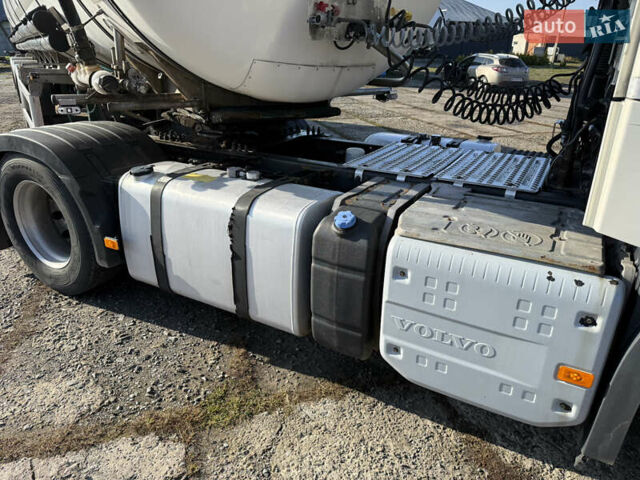 Белый Вольво FH 13, объемом двигателя 0 л и пробегом 670 тыс. км за 38500 $, фото 11 на Automoto.ua