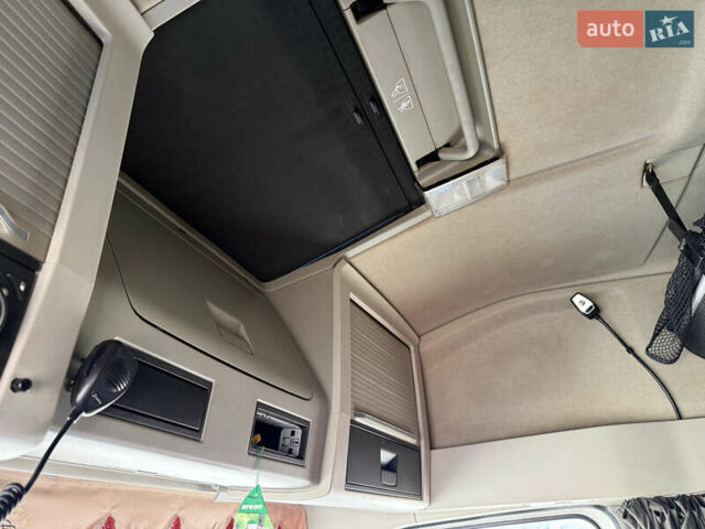 Белый Вольво FH 13, объемом двигателя 0 л и пробегом 670 тыс. км за 38500 $, фото 37 на Automoto.ua