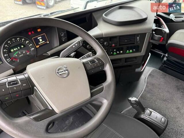 Белый Вольво FH 13, объемом двигателя 12.9 л и пробегом 803 тыс. км за 47178 $, фото 16 на Automoto.ua