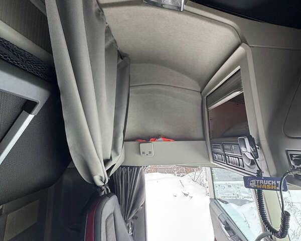 Білий Вольво FH 13, об'ємом двигуна 0 л та пробігом 820 тис. км за 37807 $, фото 52 на Automoto.ua