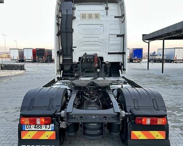 Білий Вольво FH 13, об'ємом двигуна 0 л та пробігом 600 тис. км за 39999 $, фото 26 на Automoto.ua