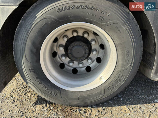 Белый Вольво FH 13, объемом двигателя 0 л и пробегом 670 тыс. км за 38500 $, фото 17 на Automoto.ua