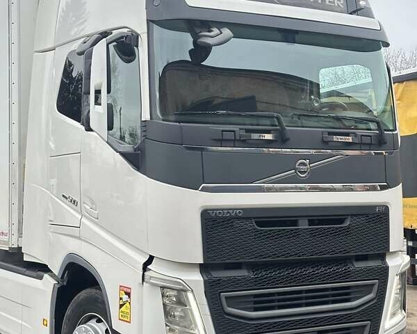 Білий Вольво FH 13, об'ємом двигуна 12 л та пробігом 1 тис. км за 35178 $, фото 3 на Automoto.ua