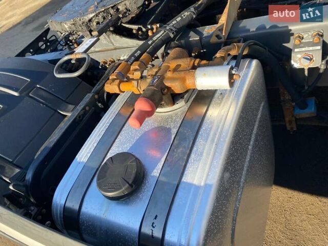 Белый Вольво FH 13, объемом двигателя 12.9 л и пробегом 780 тыс. км за 39500 $, фото 17 на Automoto.ua