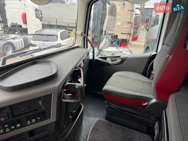 Белый Вольво FH 13, объемом двигателя 12.9 л и пробегом 803 тыс. км за 47178 $, фото 22 на Automoto.ua