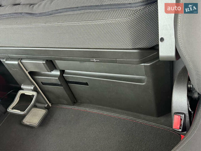 Білий Вольво FH 13, об'ємом двигуна 0 л та пробігом 820 тис. км за 37807 $, фото 41 на Automoto.ua