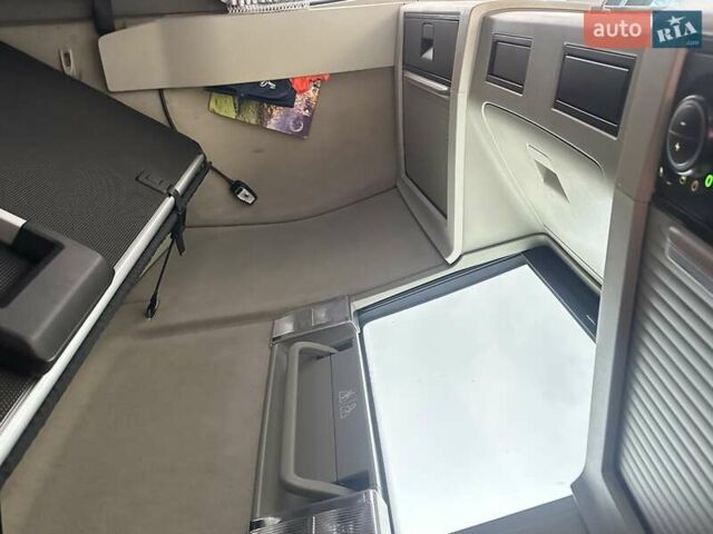 Білий Вольво FH 13, об'ємом двигуна 12 л та пробігом 1 тис. км за 35178 $, фото 8 на Automoto.ua