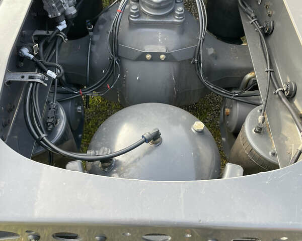 Білий Вольво FH 13, об'ємом двигуна 12.9 л та пробігом 750 тис. км за 44888 $, фото 16 на Automoto.ua