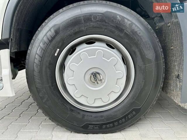 Белый Вольво FH 13, объемом двигателя 0 л и пробегом 600 тыс. км за 41999 $, фото 58 на Automoto.ua