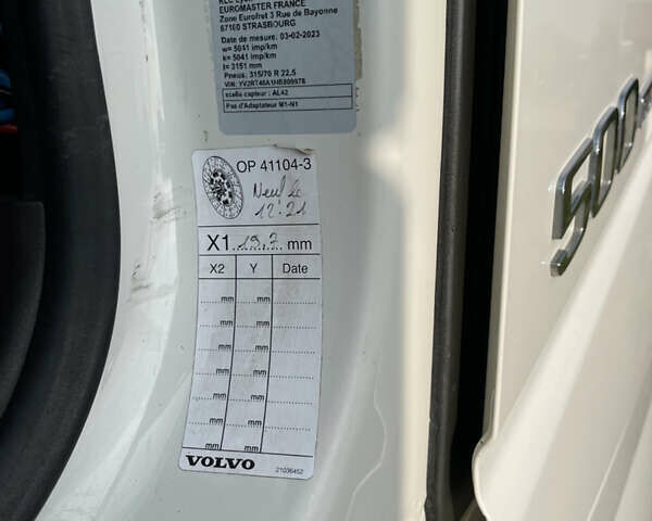 Білий Вольво FH 13, об'ємом двигуна 12.9 л та пробігом 750 тис. км за 44888 $, фото 20 на Automoto.ua