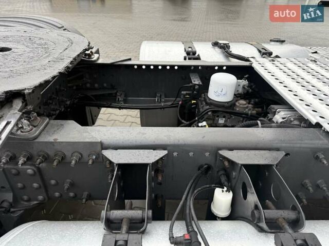 Белый Вольво FH 13, объемом двигателя 12.9 л и пробегом 700 тыс. км за 44888 $, фото 9 на Automoto.ua