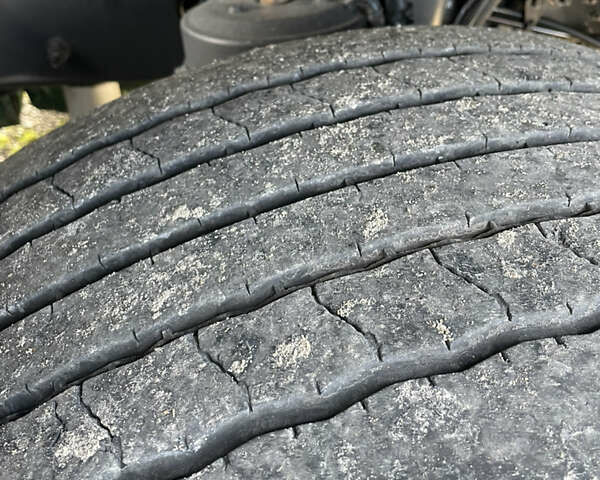 Білий Вольво FH 13, об'ємом двигуна 12.9 л та пробігом 750 тис. км за 44888 $, фото 26 на Automoto.ua