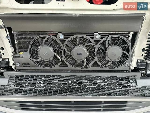 Белый Вольво FH 13, объемом двигателя 0 л и пробегом 600 тыс. км за 41999 $, фото 35 на Automoto.ua