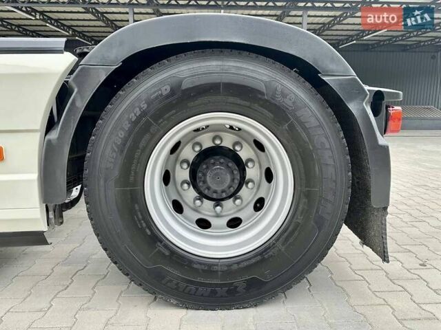 Белый Вольво FH 13, объемом двигателя 0 л и пробегом 600 тыс. км за 41999 $, фото 64 на Automoto.ua