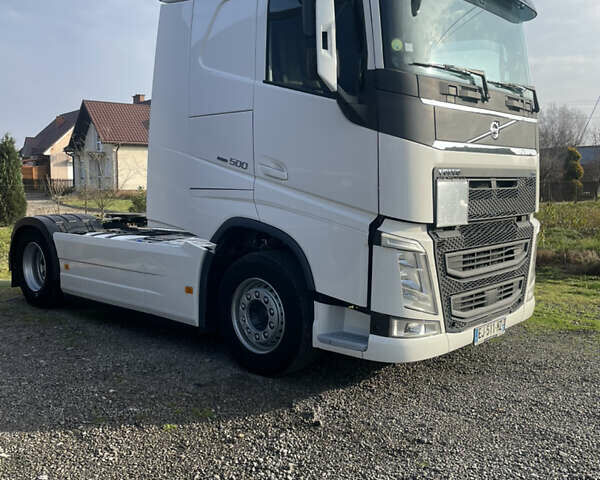 Білий Вольво FH 13, об'ємом двигуна 12.9 л та пробігом 750 тис. км за 44888 $, фото 3 на Automoto.ua