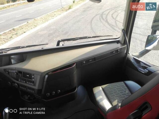 Білий Вольво FH 13, об'ємом двигуна 12.78 л та пробігом 650 тис. км за 43000 $, фото 11 на Automoto.ua