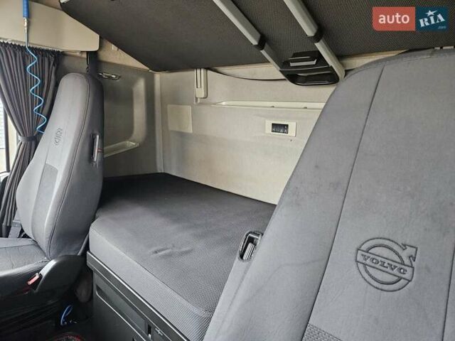 Белый Вольво FH 13, объемом двигателя 0 л и пробегом 735 тыс. км за 53000 $, фото 16 на Automoto.ua