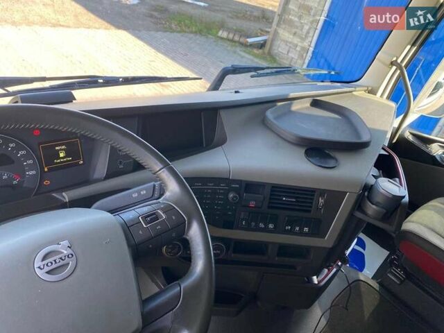 Белый Вольво FH 13, объемом двигателя 12.9 л и пробегом 780 тыс. км за 51902 $, фото 33 на Automoto.ua