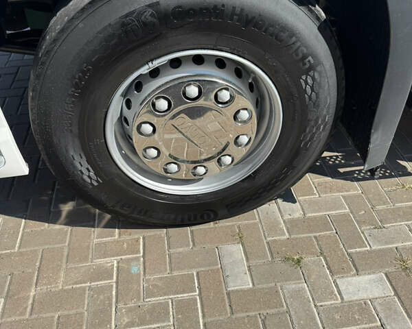 Белый Вольво FH 13, объемом двигателя 12.6 л и пробегом 870 тыс. км за 43900 $, фото 72 на Automoto.ua