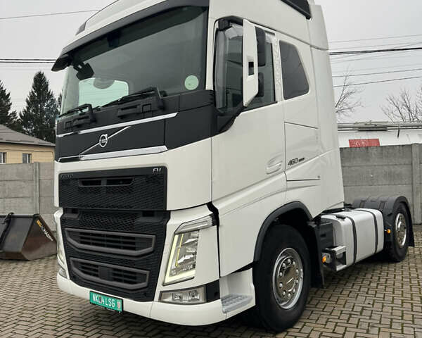 Белый Вольво FH 13, объемом двигателя 12.9 л и пробегом 870 тыс. км за 43500 $, фото 5 на Automoto.ua