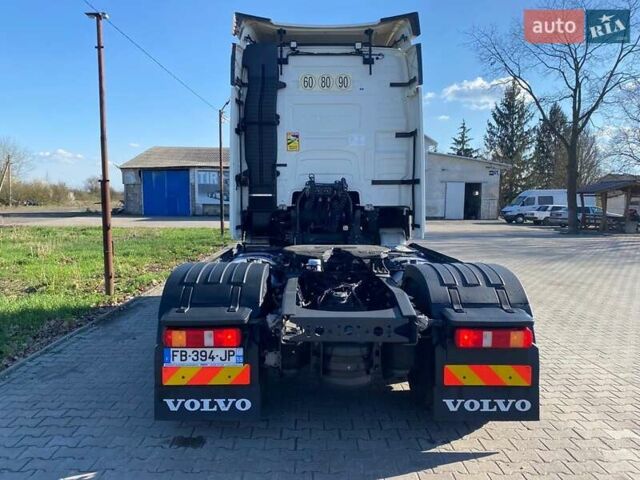 Белый Вольво FH 13, объемом двигателя 12.9 л и пробегом 780 тыс. км за 51902 $, фото 13 на Automoto.ua
