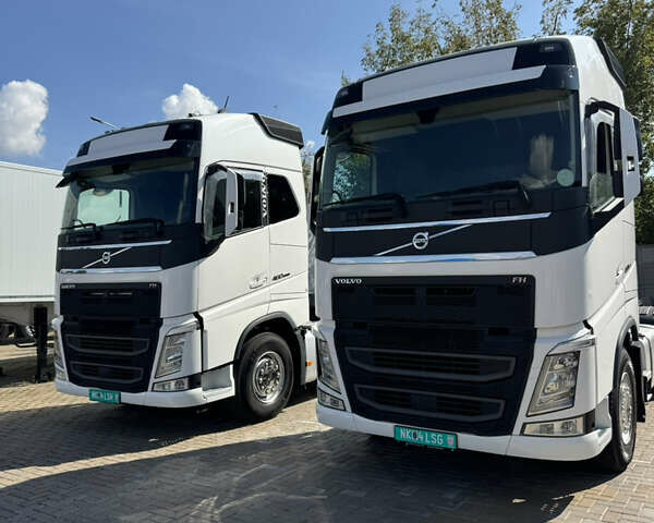 Белый Вольво FH 13, объемом двигателя 12.6 л и пробегом 870 тыс. км за 43900 $, фото 76 на Automoto.ua