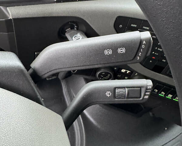 Белый Вольво FH 13, объемом двигателя 12.9 л и пробегом 870 тыс. км за 43500 $, фото 31 на Automoto.ua