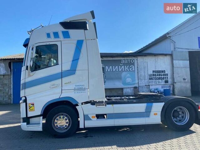 Белый Вольво FH 13, объемом двигателя 12.9 л и пробегом 780 тыс. км за 51902 $, фото 20 на Automoto.ua
