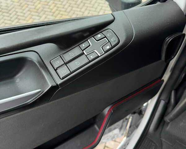 Белый Вольво FH 13, объемом двигателя 12.9 л и пробегом 870 тыс. км за 43500 $, фото 39 на Automoto.ua