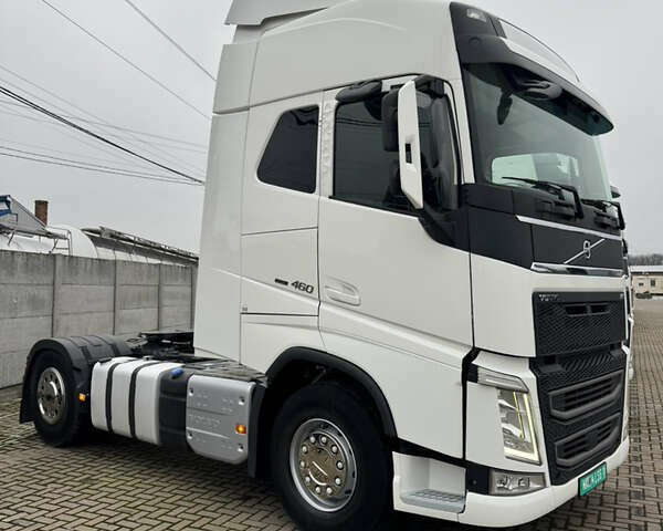 Белый Вольво FH 13, объемом двигателя 12.9 л и пробегом 870 тыс. км за 43500 $, фото 4 на Automoto.ua