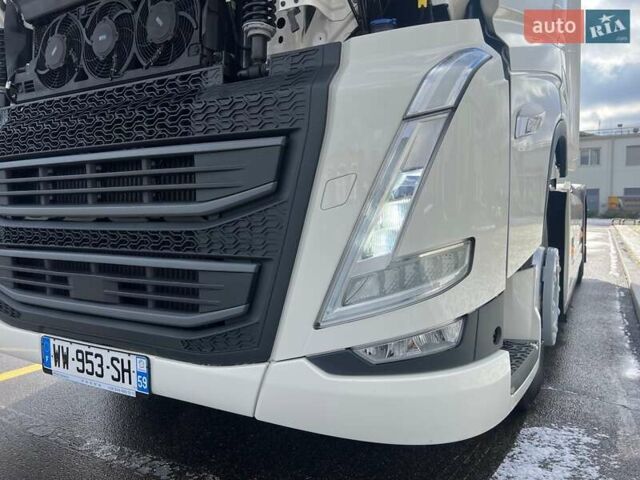 Белый Вольво FH 13, объемом двигателя 0 л и пробегом 419 тыс. км за 92595 $, фото 11 на Automoto.ua