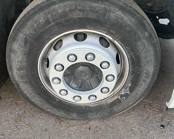 Білий Вольво FH 13, об'ємом двигуна 12 л та пробігом 236 тис. км за 89425 $, фото 12 на Automoto.ua