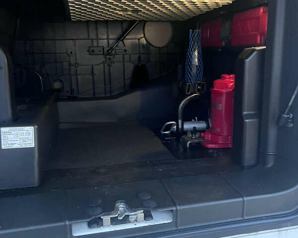 Білий Вольво FH 13, об'ємом двигуна 12 л та пробігом 236 тис. км за 89425 $, фото 11 на Automoto.ua