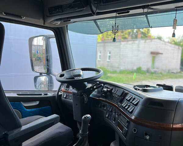 Чорний Вольво FH 13, об'ємом двигуна 12.78 л та пробігом 1 тис. км за 12219 $, фото 8 на Automoto.ua