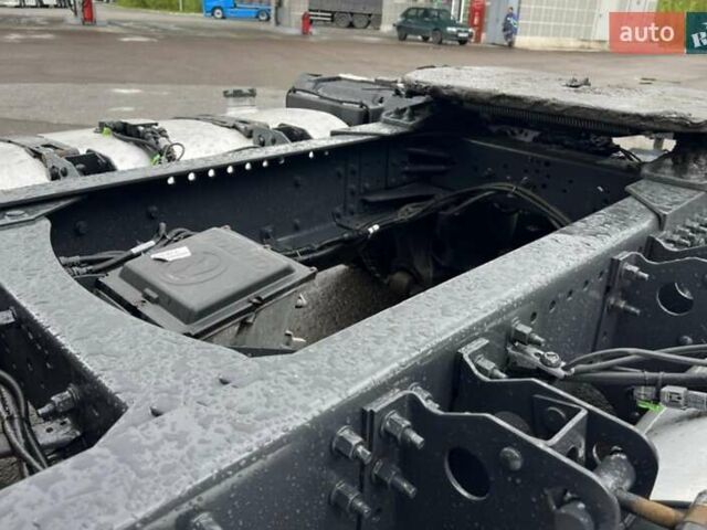 Черный Вольво FH 13, объемом двигателя 13 л и пробегом 900 тыс. км за 27300 $, фото 36 на Automoto.ua