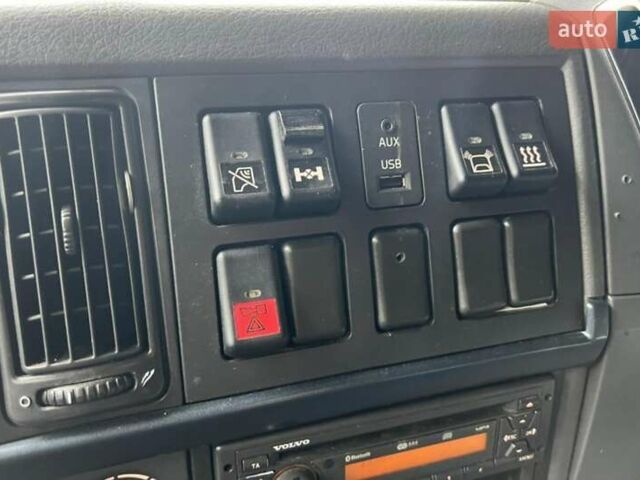 Черный Вольво FH 13, объемом двигателя 13 л и пробегом 900 тыс. км за 27300 $, фото 25 на Automoto.ua