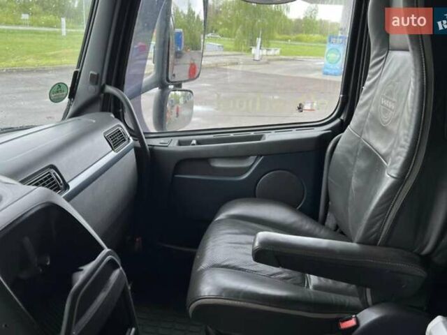 Черный Вольво FH 13, объемом двигателя 13 л и пробегом 900 тыс. км за 27300 $, фото 27 на Automoto.ua