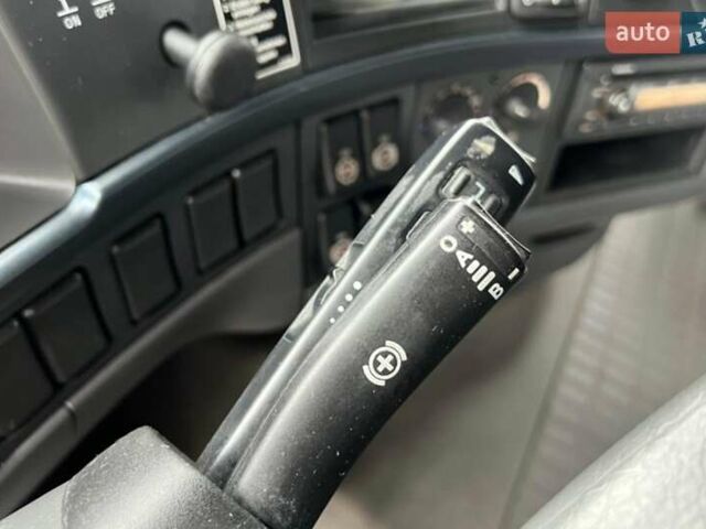 Черный Вольво FH 13, объемом двигателя 13 л и пробегом 900 тыс. км за 27300 $, фото 26 на Automoto.ua