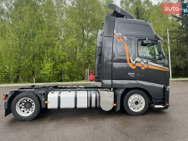 Черный Вольво FH 13, объемом двигателя 13 л и пробегом 900 тыс. км за 27300 $, фото 2 на Automoto.ua