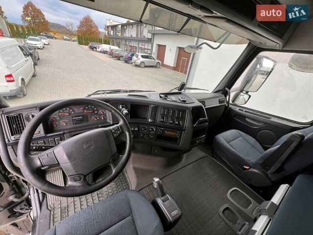 Вольво FH 13 2012 у Тячеве на Automoto.ua Чорний Вольво FH 13, об'ємом двигуна 12.9 л та пробігом 837 тис. км за 26500 $, фото 16 на Automoto.ua