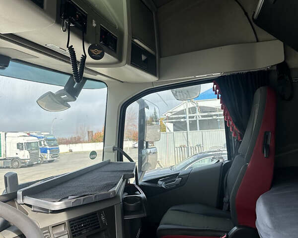 Черный Вольво FH 13, объемом двигателя 0 л и пробегом 825 тыс. км за 29500 $, фото 6 на Automoto.ua