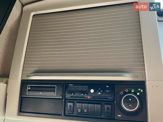 Черный Вольво FH 13, объемом двигателя 0 л и пробегом 979 тыс. км за 35000 $, фото 53 на Automoto.ua