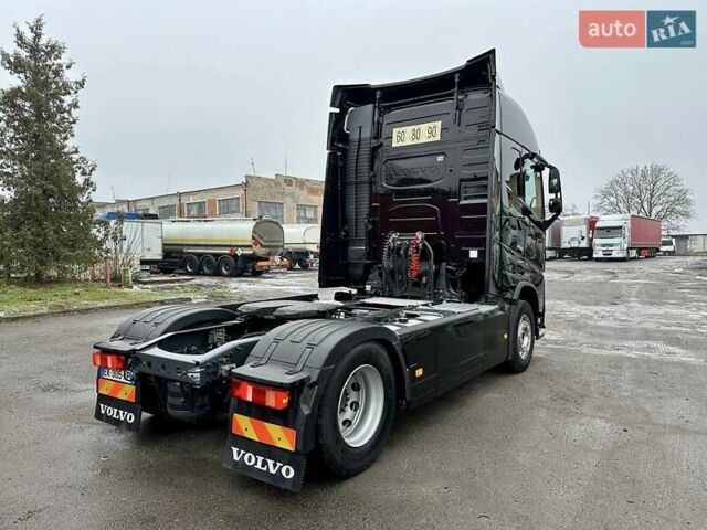 Черный Вольво FH 13, объемом двигателя 0 л и пробегом 700 тыс. км за 41999 $, фото 10 на Automoto.ua
