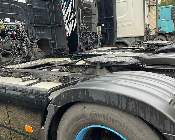 Черный Вольво FH 13, объемом двигателя 0 л и пробегом 495 тыс. км за 93661 $, фото 5 на Automoto.ua