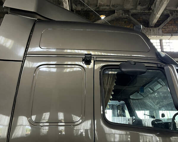 Коричневий Вольво FH 13, об'ємом двигуна 0 л та пробігом 913 тис. км за 29100 $, фото 11 на Automoto.ua