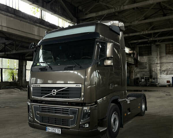 Коричневий Вольво FH 13, об'ємом двигуна 0 л та пробігом 913 тис. км за 29100 $, фото 2 на Automoto.ua