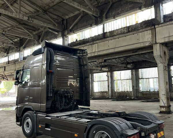 Коричневий Вольво FH 13, об'ємом двигуна 0 л та пробігом 913 тис. км за 29100 $, фото 5 на Automoto.ua