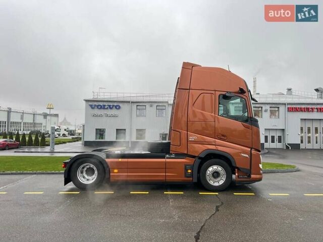 Коричневый Вольво FH 13, объемом двигателя 0 л и пробегом 2 тыс. км за 165164 $, фото 4 на Automoto.ua